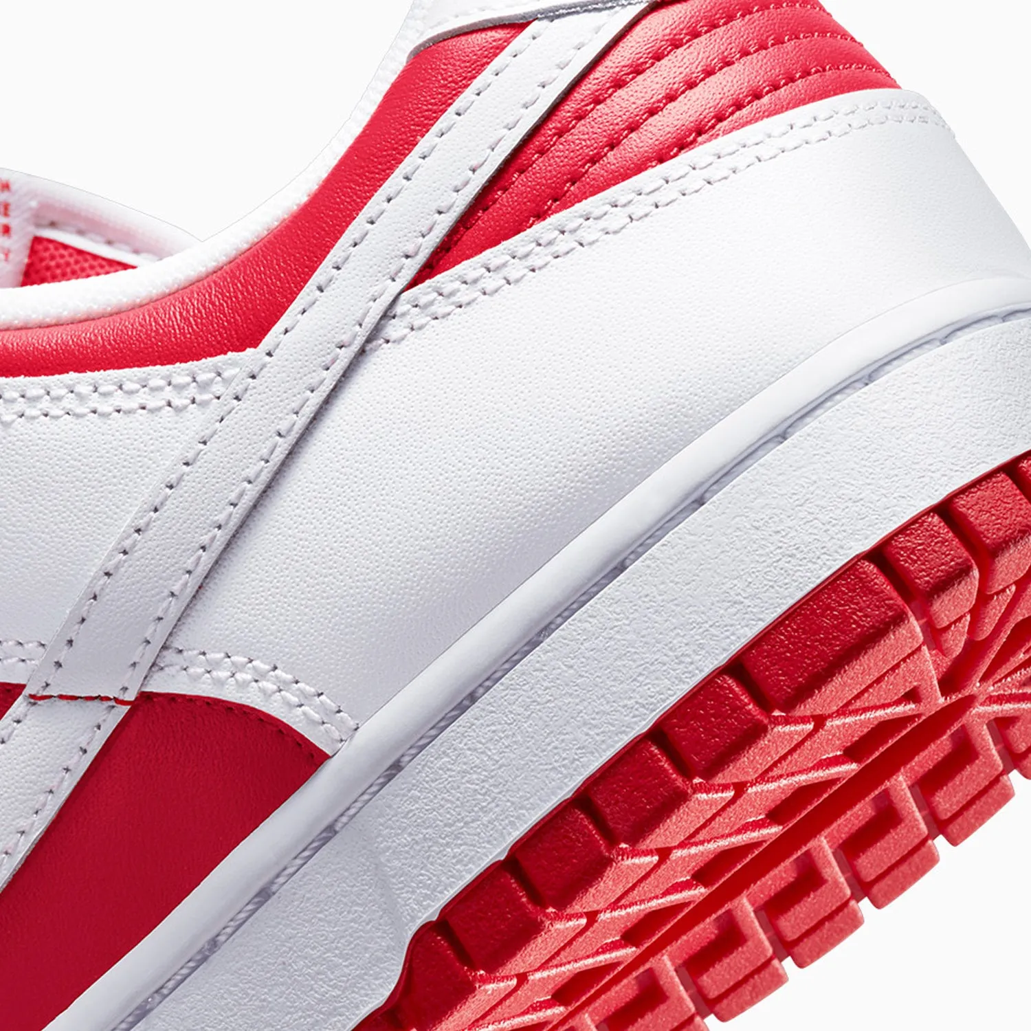 Men's Dunk Low Retro "Championship Red"