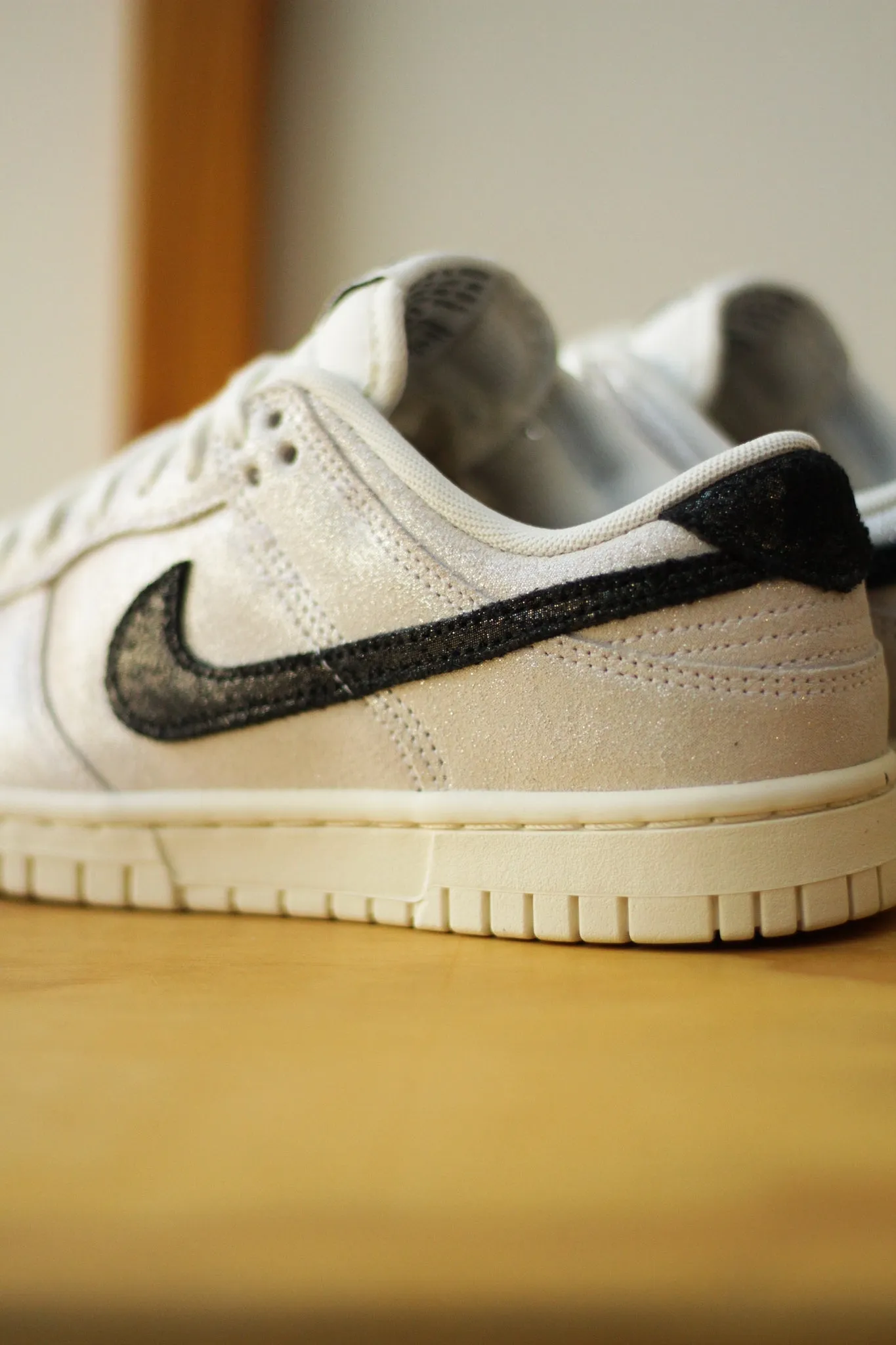 W DUNK LOW PRM "WHITE/BLACK"